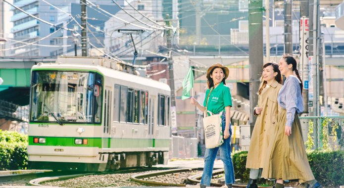 Take a morning walk and learn about the Toden tram network in the former downtown atmosphere of Otsuka.